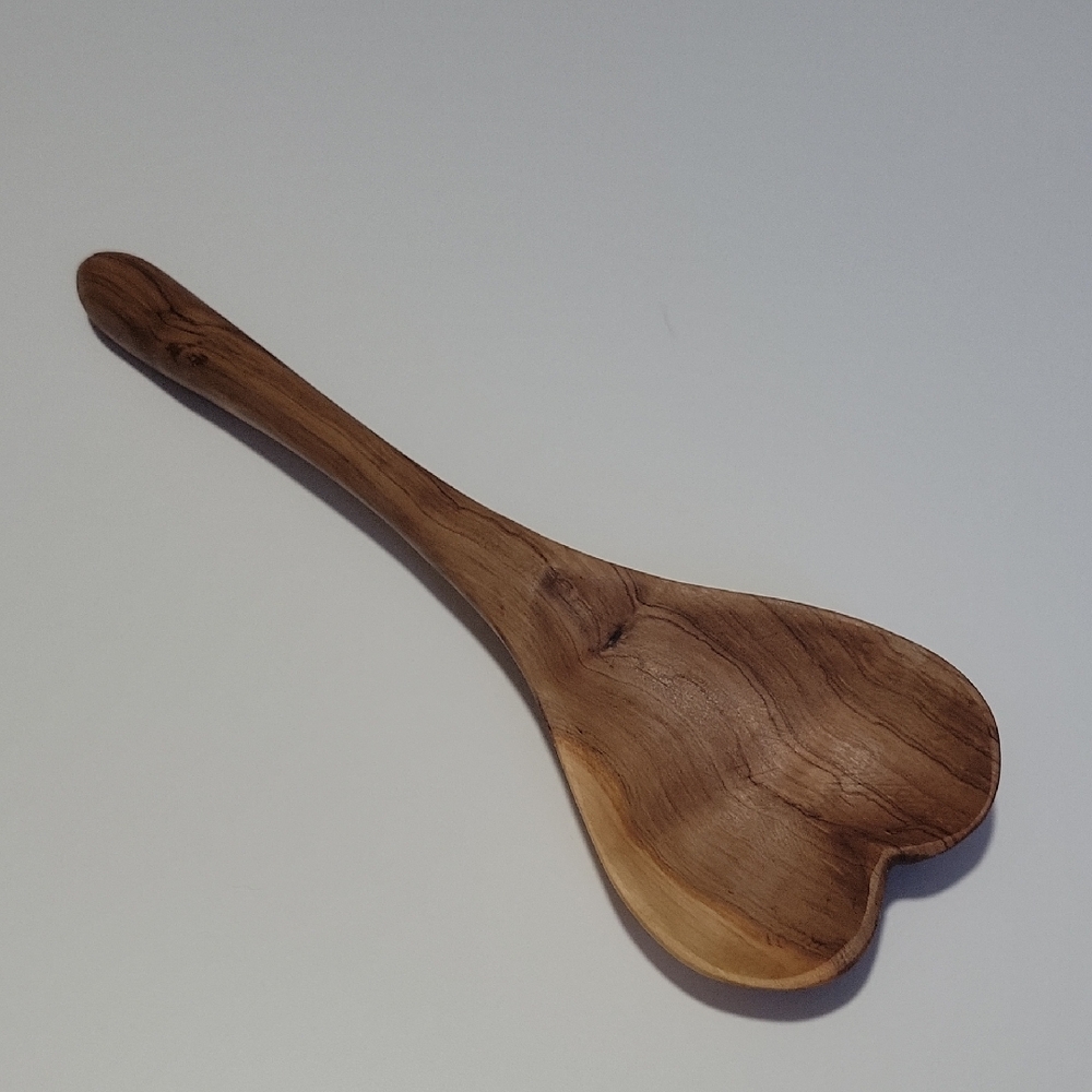 Heart-Shaped Wooden Spoon Rest